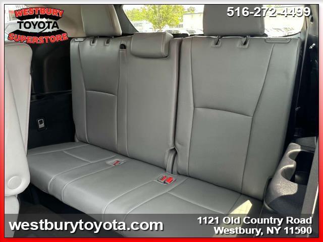 used 2024 Toyota Highlander car, priced at $48,995