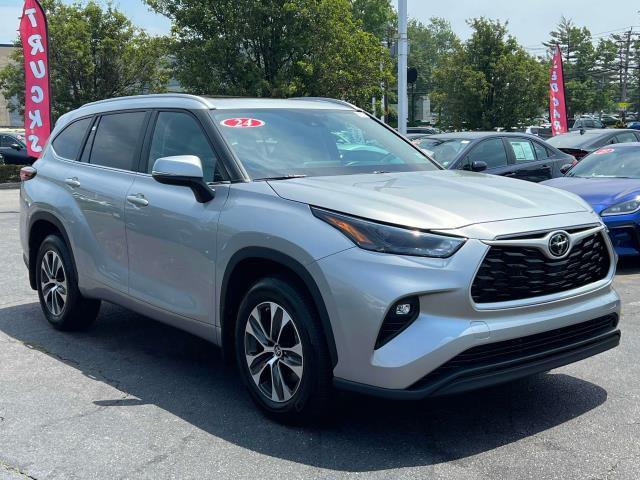 used 2024 Toyota Highlander car, priced at $48,995