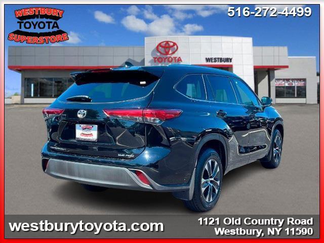 used 2020 Toyota Highlander car, priced at $28,985