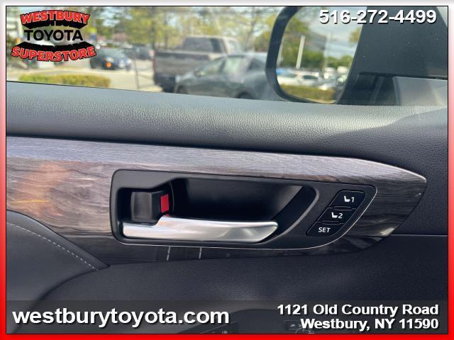 used 2024 Toyota Highlander car, priced at $42,895