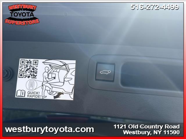 used 2024 Toyota Highlander car, priced at $42,895