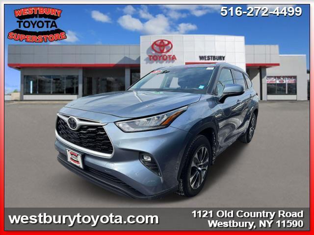 used 2020 Toyota Highlander car, priced at $33,500