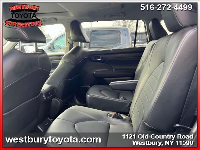used 2020 Toyota Highlander car, priced at $33,500