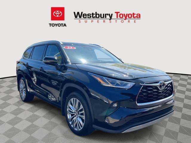 used 2023 Toyota Highlander car, priced at $49,995