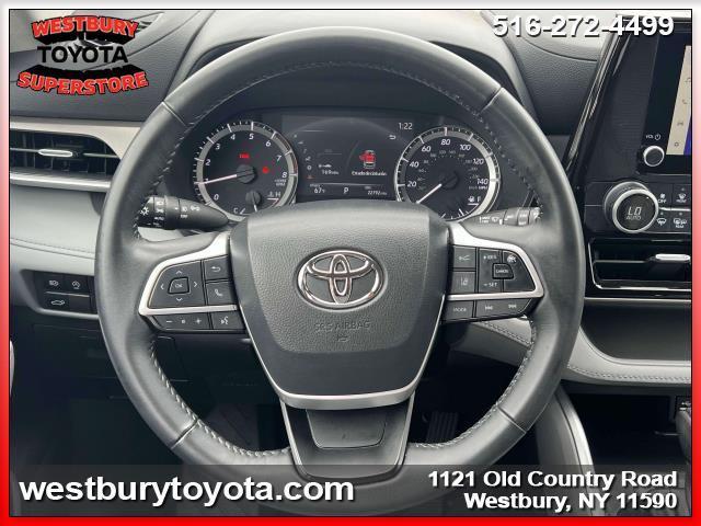 used 2023 Toyota Highlander car, priced at $36,995
