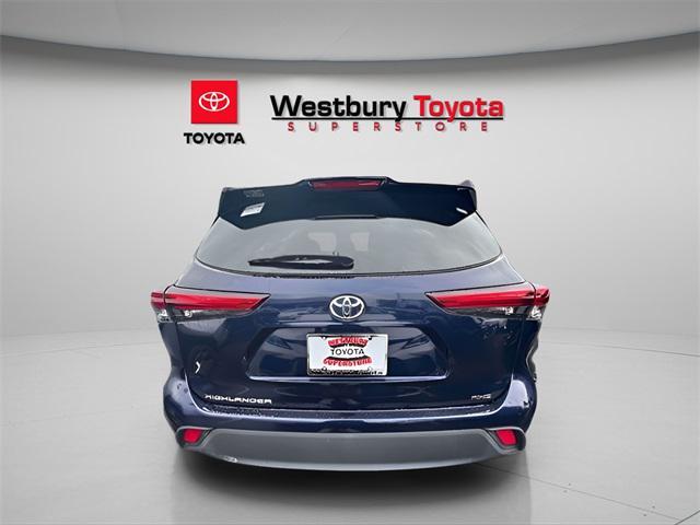 used 2021 Toyota Highlander car, priced at $31,985