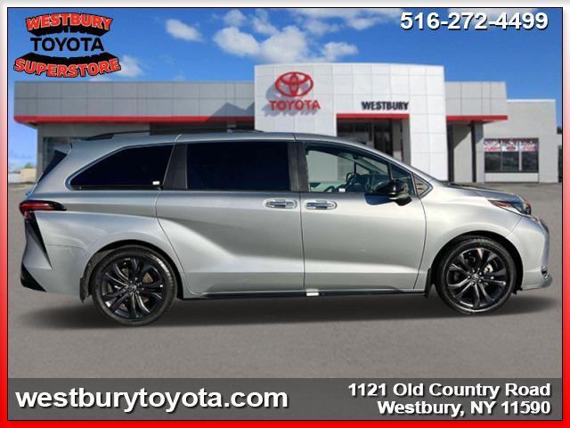 used 2022 Toyota Sienna car, priced at $48,995