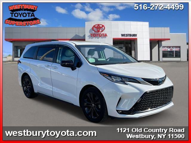 used 2022 Toyota Sienna car, priced at $44,895