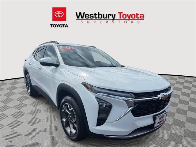 used 2024 Chevrolet Trax car, priced at $22,995