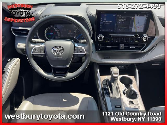 used 2022 Toyota Highlander Hybrid car, priced at $49,985