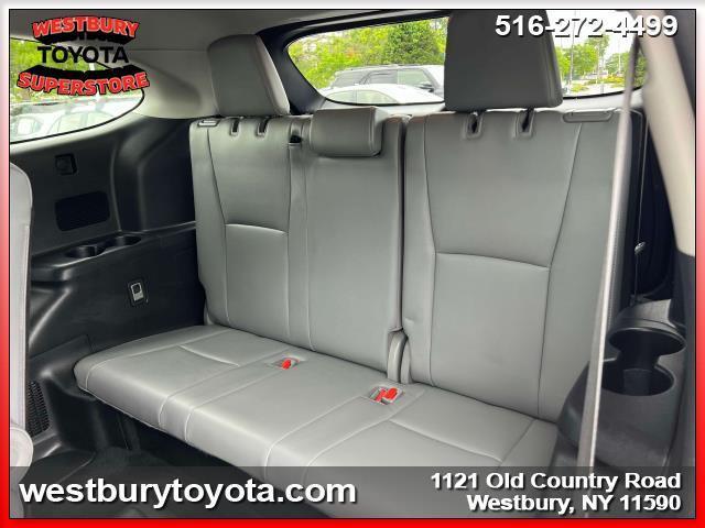 used 2021 Toyota Highlander car, priced at $38,900