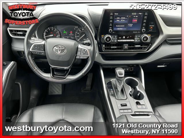 used 2021 Toyota Highlander car, priced at $34,685