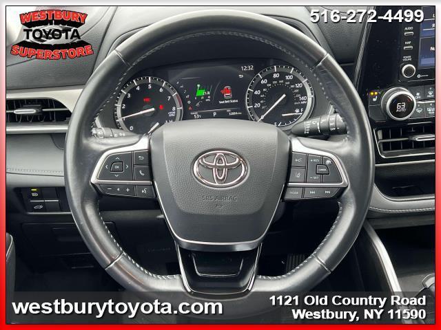 used 2021 Toyota Highlander car, priced at $34,685