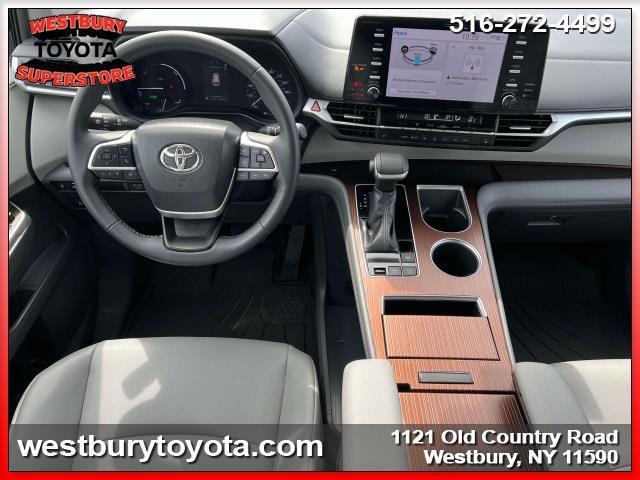 used 2022 Toyota Sienna car, priced at $44,895