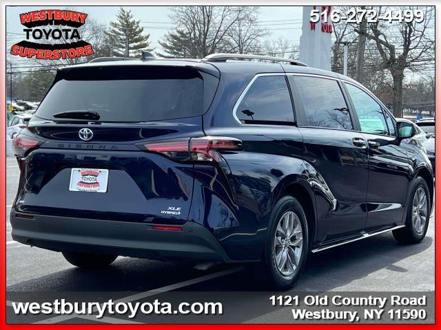 used 2022 Toyota Sienna car, priced at $44,895