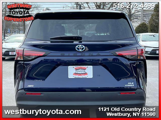 used 2022 Toyota Sienna car, priced at $44,895