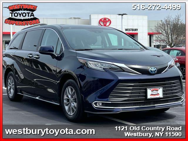 used 2022 Toyota Sienna car, priced at $44,895