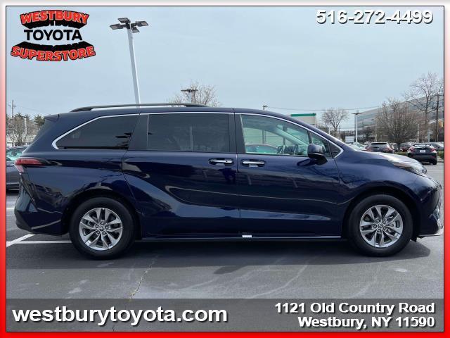 used 2022 Toyota Sienna car, priced at $44,895