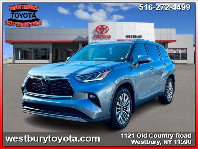 used 2023 Toyota Highlander car, priced at $51,789