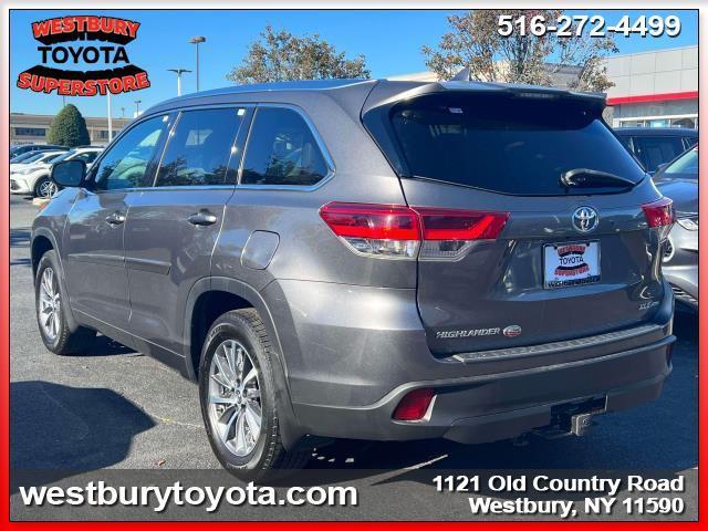 used 2018 Toyota Highlander car, priced at $23,995