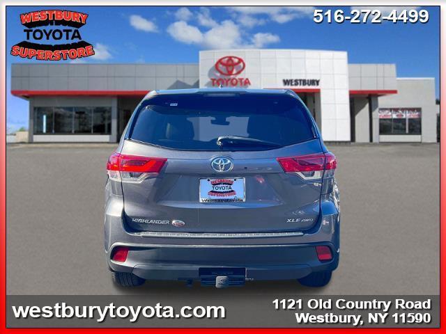 used 2018 Toyota Highlander car, priced at $23,995