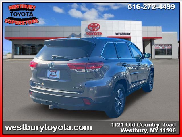 used 2018 Toyota Highlander car, priced at $23,995