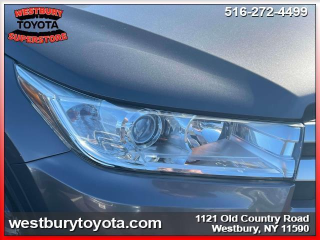 used 2018 Toyota Highlander car, priced at $23,995