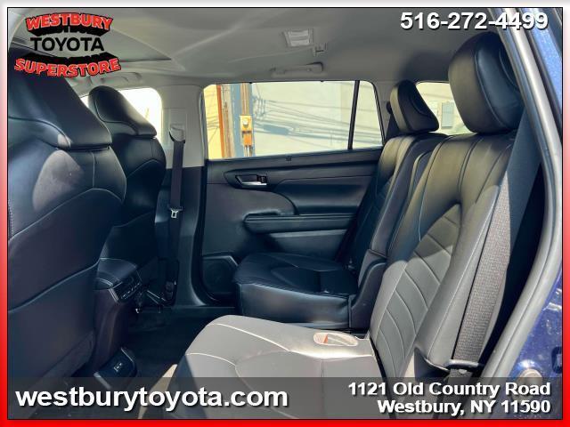 used 2023 Toyota Highlander car, priced at $38,995
