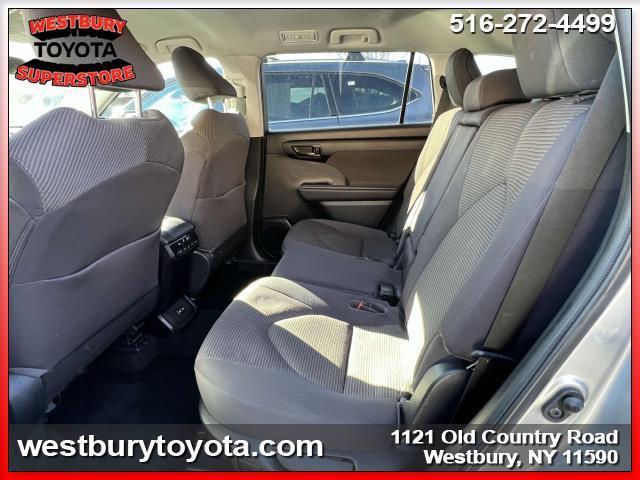 used 2022 Toyota Highlander car, priced at $30,985