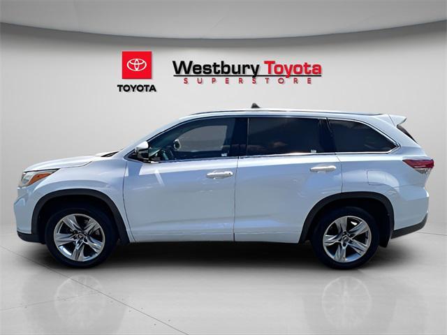 used 2016 Toyota Highlander car, priced at $22,995