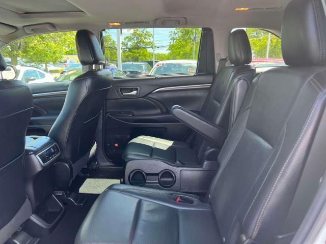 used 2016 Toyota Highlander car, priced at $22,675