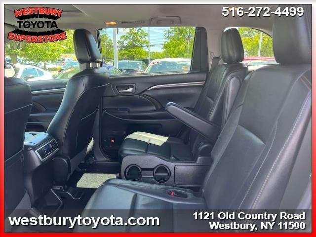 used 2016 Toyota Highlander car, priced at $22,995