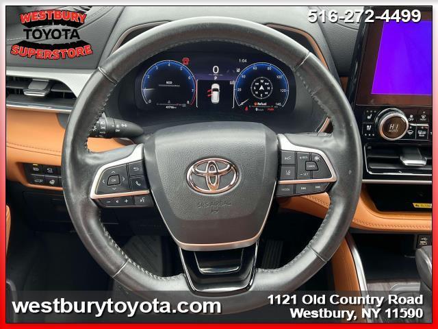 used 2023 Toyota Highlander car, priced at $45,495