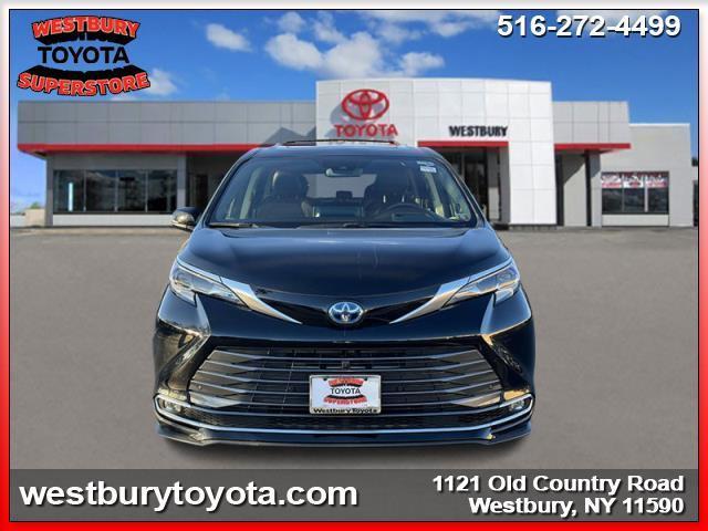 used 2022 Toyota Sienna car, priced at $43,975