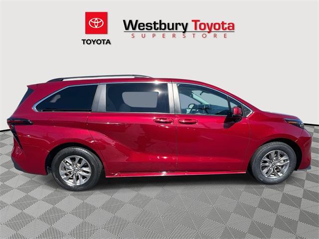 used 2023 Toyota Sienna car, priced at $44,959