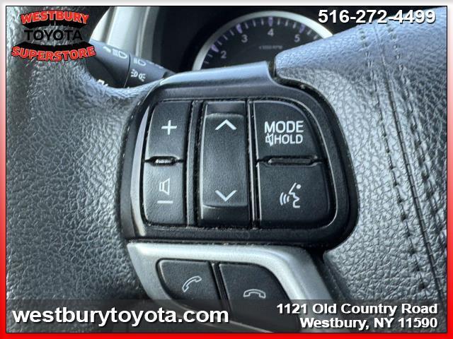 used 2019 Toyota Highlander car, priced at $22,985