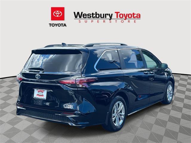 used 2022 Toyota Sienna car, priced at $43,019