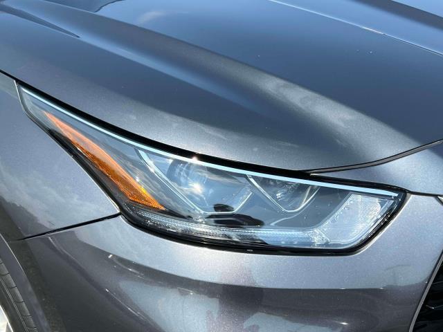 used 2021 Toyota Highlander car, priced at $37,895