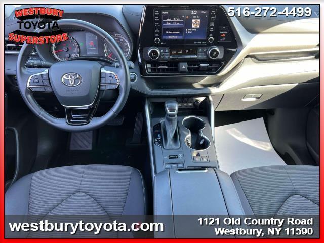 used 2021 Toyota Highlander car, priced at $32,890