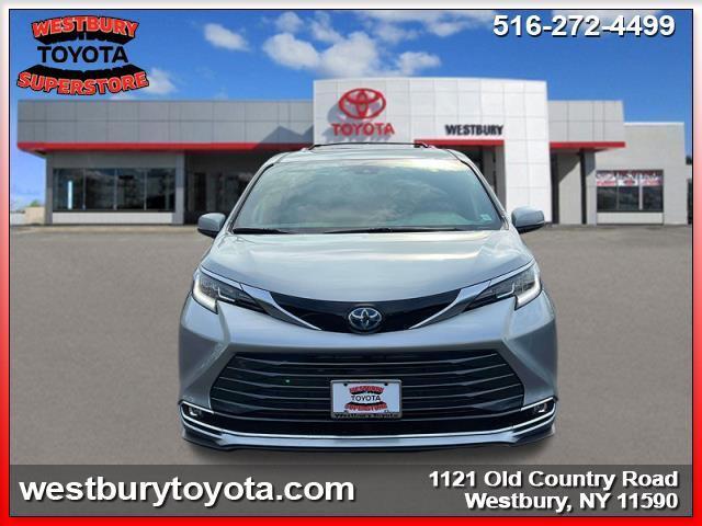 used 2025 Toyota Sienna car, priced at $62,995