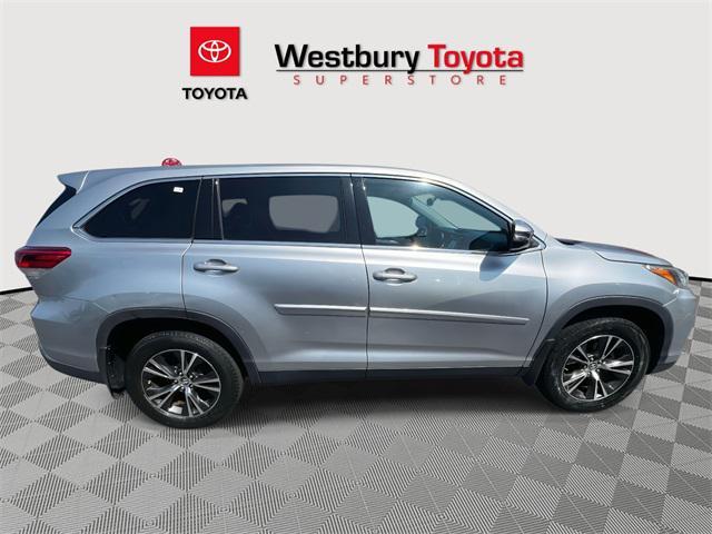 used 2019 Toyota Highlander car, priced at $25,995