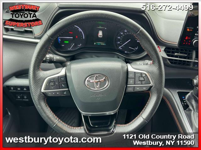 used 2022 Toyota Sienna car, priced at $43,395