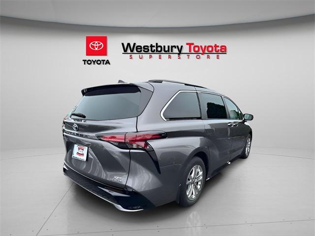 used 2022 Toyota Sienna car, priced at $43,350