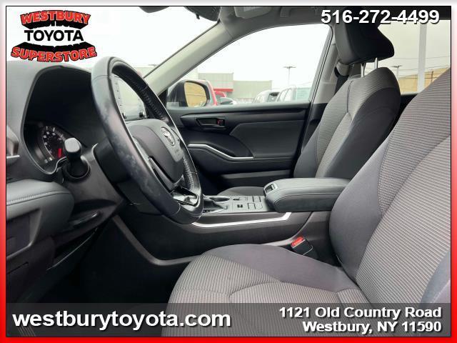 used 2021 Toyota Highlander car, priced at $28,997