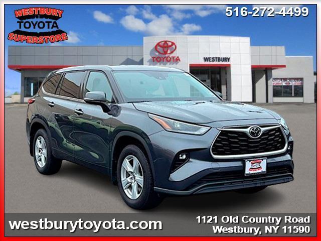 used 2021 Toyota Highlander car, priced at $28,997