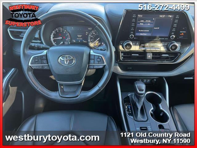 used 2022 Toyota Highlander car, priced at $36,995