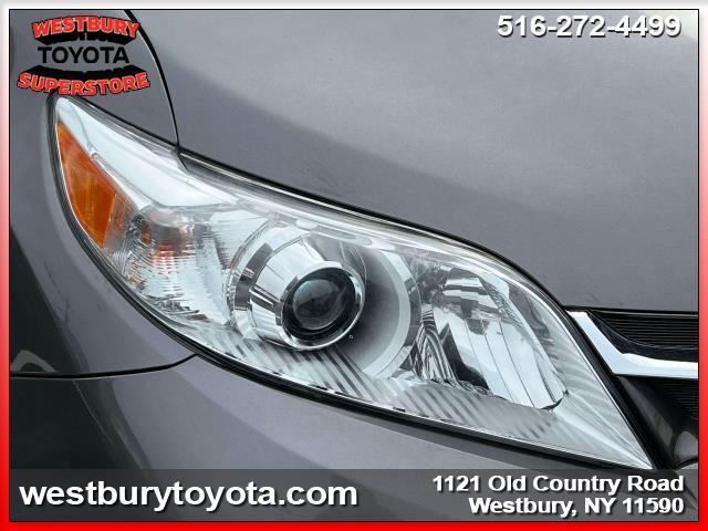 used 2020 Toyota Sienna car, priced at $29,925
