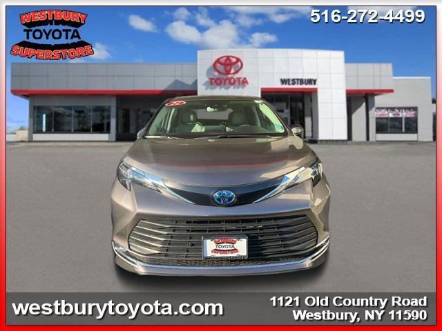 used 2024 Toyota Sienna car, priced at $55,495