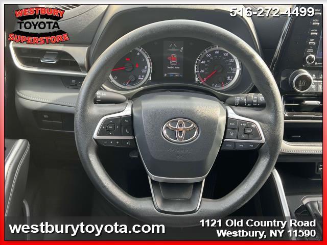 used 2022 Toyota Highlander car, priced at $35,985