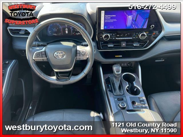 used 2023 Toyota Highlander car, priced at $46,995